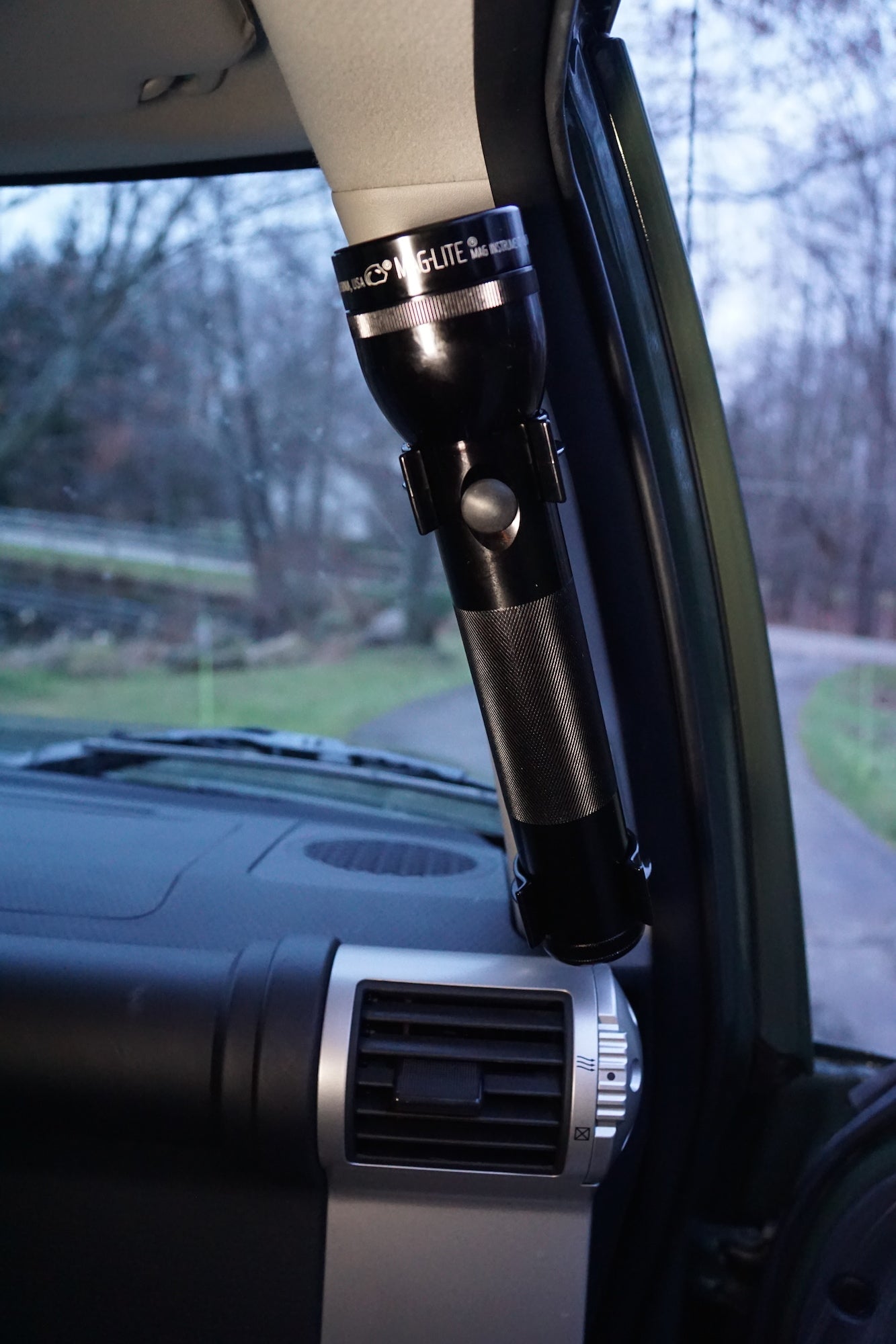 Maglite Mount XL for FJ Cruiser - GZila Designs