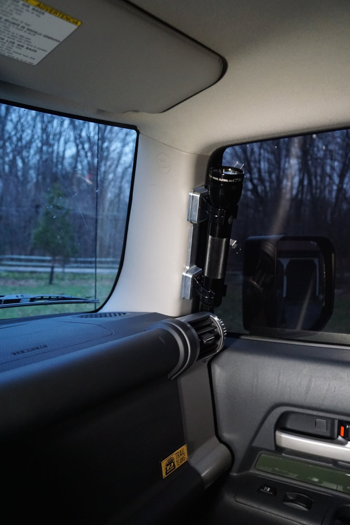 Maglite Mount XL for FJ Cruiser - GZila Designs